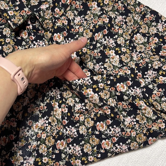 PacSun black floral button down - Picture 5 of 5